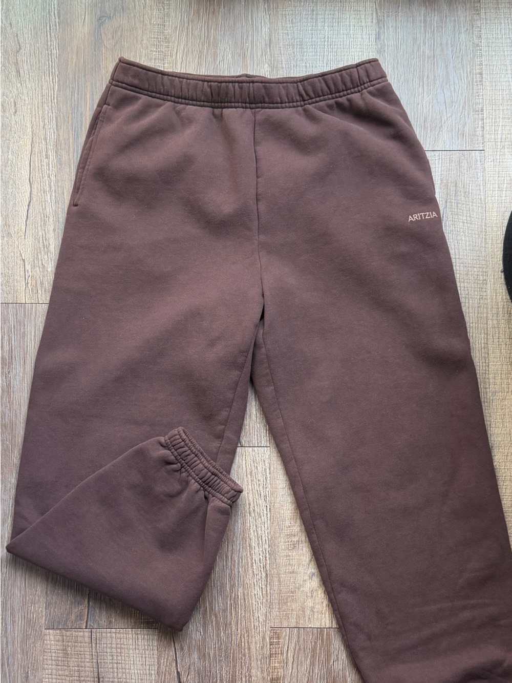 Aritzia Brown Sweatpants